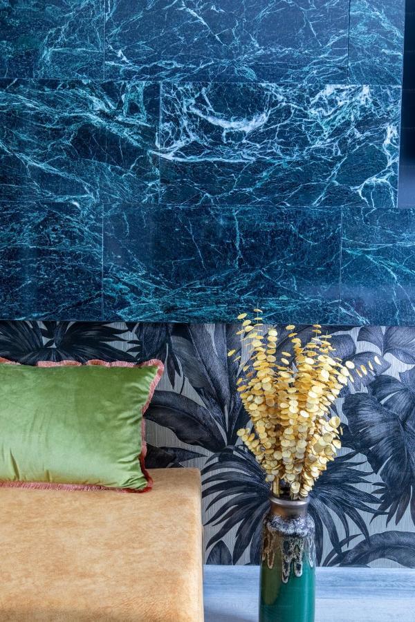 Excentric Apartament & Sea View By Alezzi นาโวดาริ ภายนอก รูปภาพ