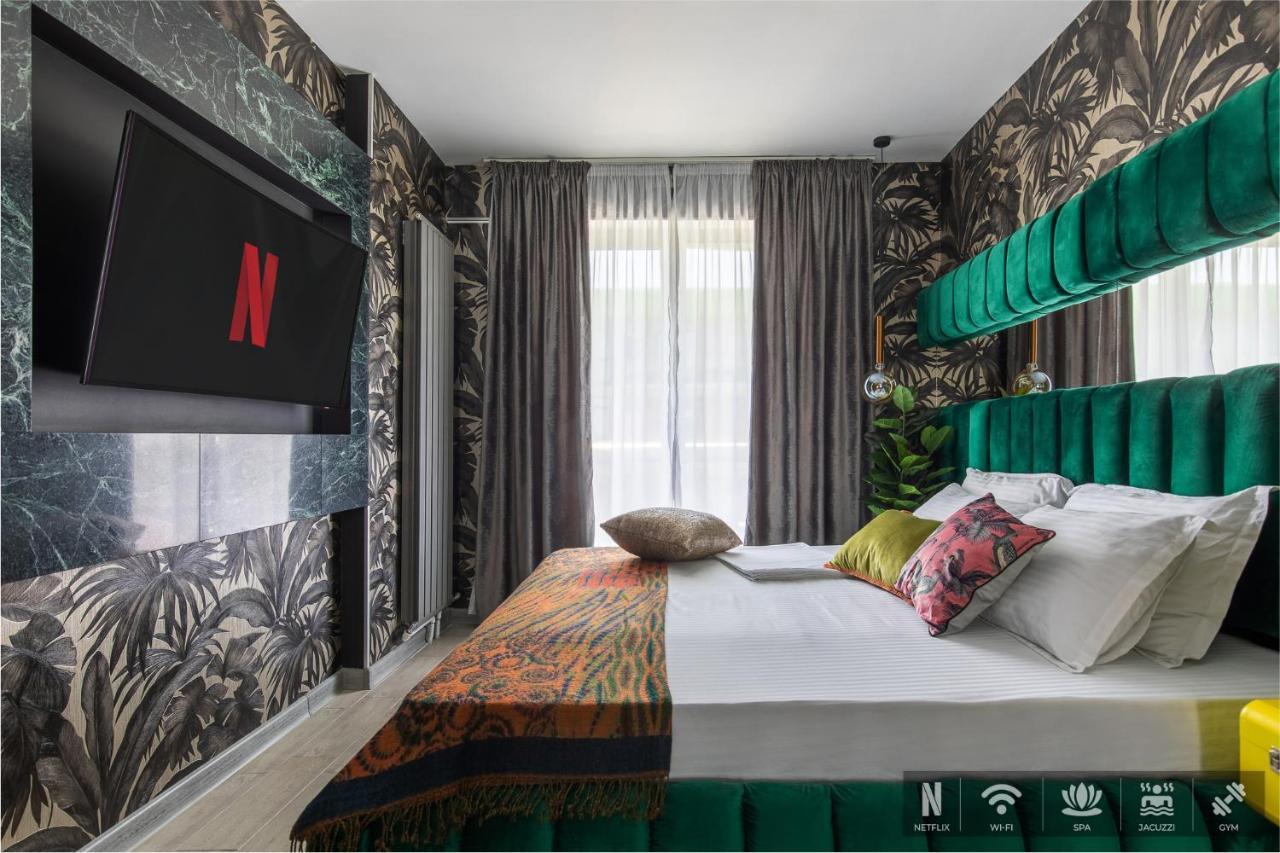 Excentric Apartament & Sea View By Alezzi นาโวดาริ ภายนอก รูปภาพ