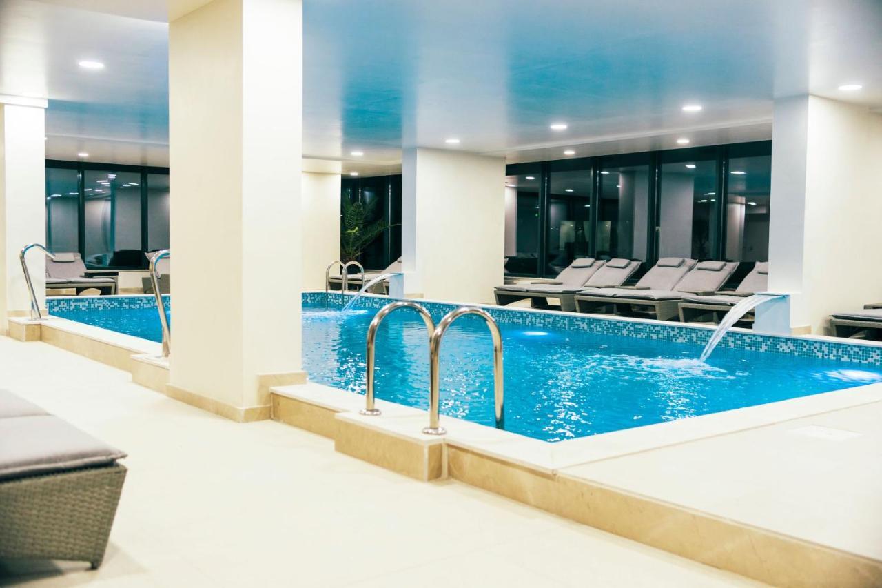 Excentric Apartament & Sea View By Alezzi นาโวดาริ ภายนอก รูปภาพ