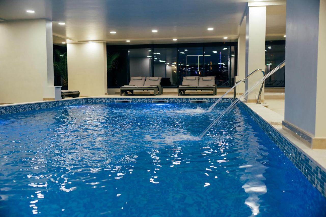 Excentric Apartament & Sea View By Alezzi นาโวดาริ ภายนอก รูปภาพ